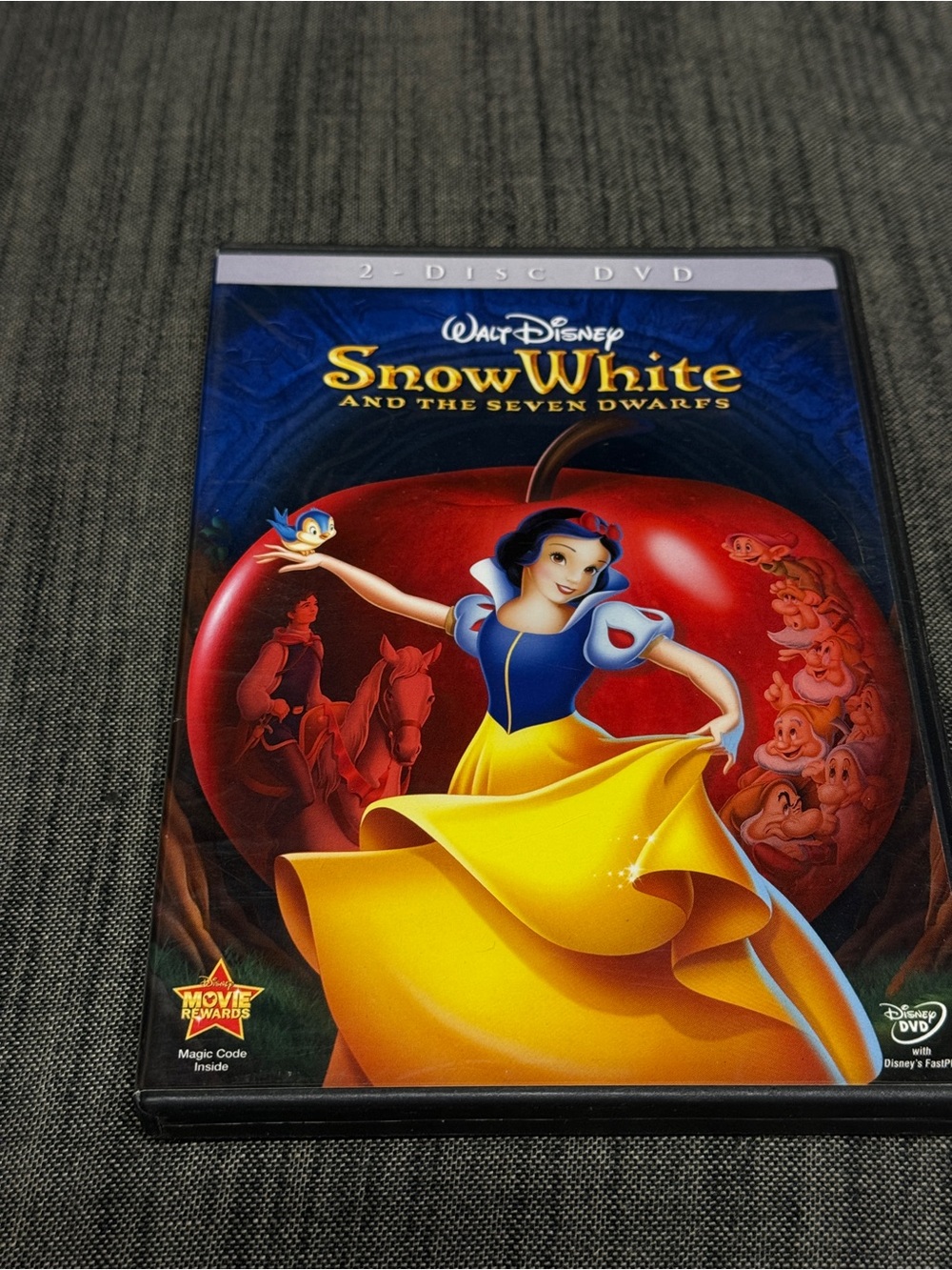 Disney Snow White 2 disc DVD collectible